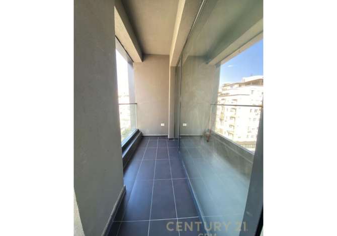 Japim me qira apartament ose ambient per zyra 2+1+2 ne Komunen e Parisit prane Kompleksit Olimpik