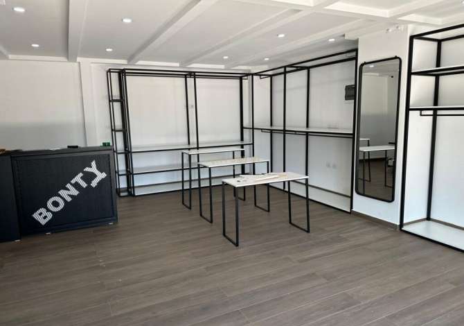 Ambient biznesi me qera 1+1 ne Tirane - 1,000 Euro