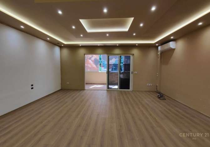 Ambient biznesi me qera 3+1 ne Tirane - 900 Euro