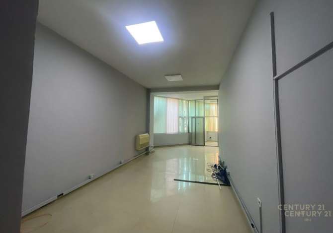 Ambient biznesi me qera 3+1 ne Tirane - 1,300 Euro