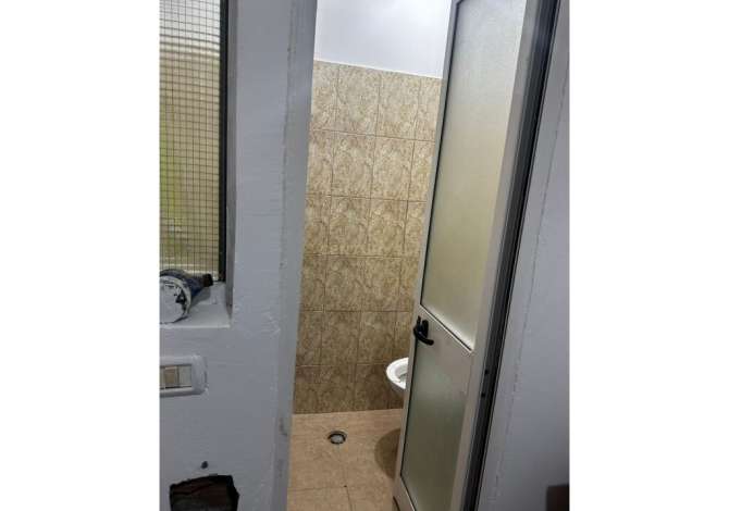 Business Property for Rent 3+1 in Tirana - 300 Euro