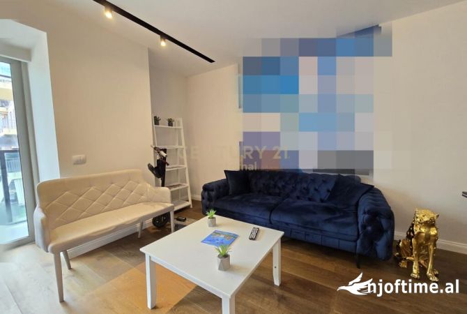 Jepet me qira apartament/zyre 2+1+2 tek "Ambasador 3".