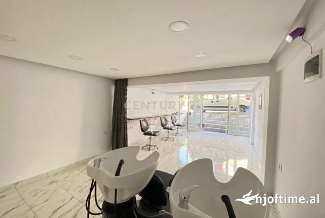 Business Property in Sale 1+1 in Tirana - 50,000 Euro