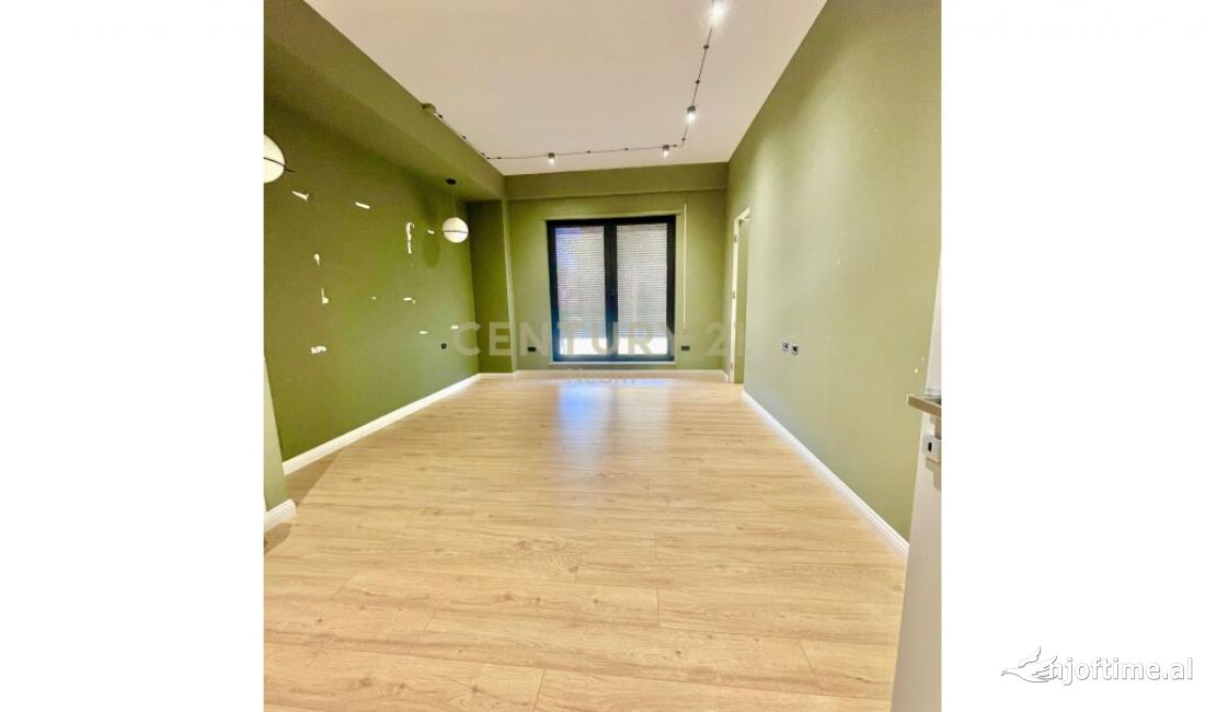 Stadiumi Dinamo jepet me qera ambient per zyra