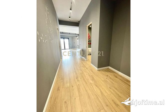 Stadiumi Dinamo jepet me qera ambient per zyra