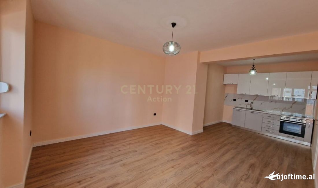 Jepet me qera apartament per zyre ose banim 2+1