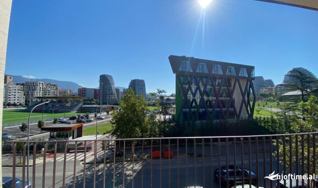 Zyre me qera rruga e Kosovareve 2+1+2