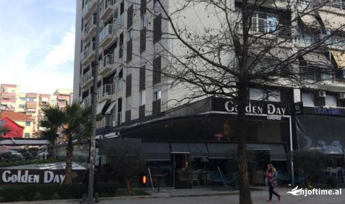 Don Bosko buze rruge kryesore jepet me qera ambient komercial