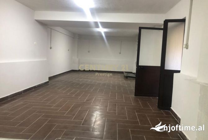 Business Property in Sale 3+1 in Tirana - 80,000 Euro