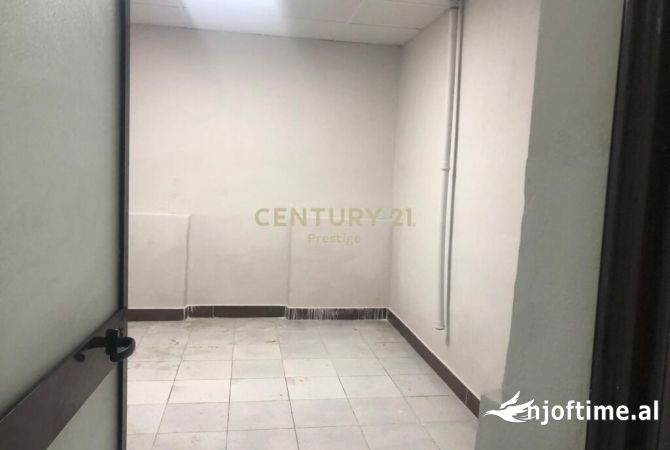 Business Property in Sale 3+1 in Tirana - 80,000 Euro