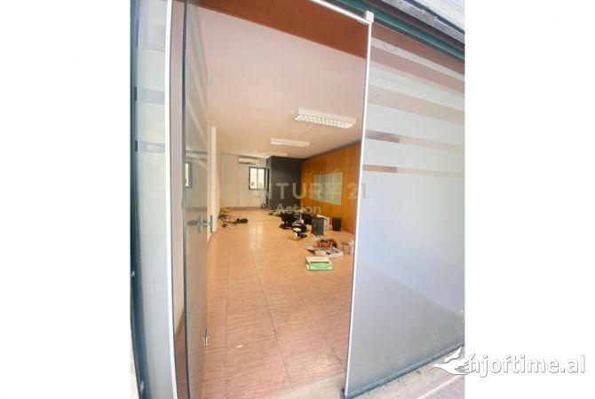 Business Property in Sale 1+1 in Tirana - 104,500 Euro
