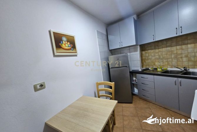 Ne Qender te Tiranes jepet me qera ambient per zyra 