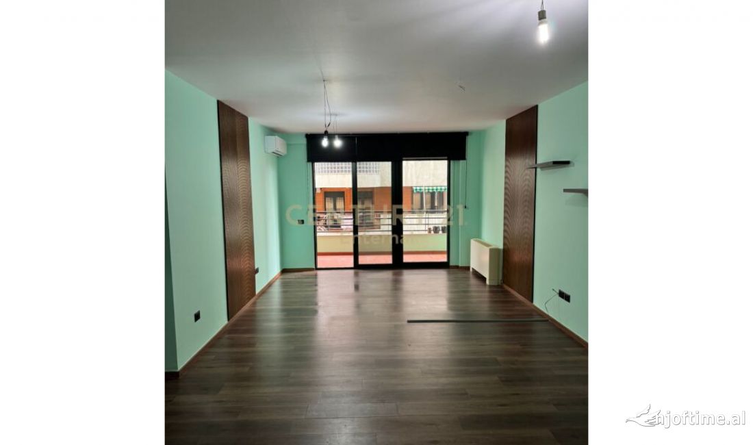 Jepet me qera ambient per zyre ne zonen e Ish Bllok