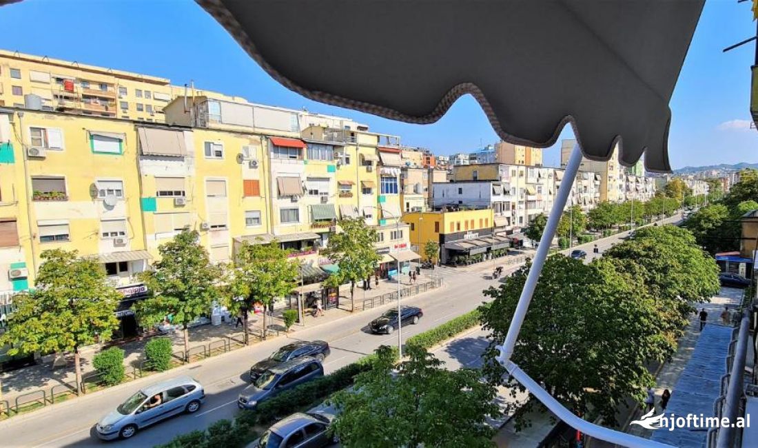 Prane Hotel Mondial jepet me qera zyre