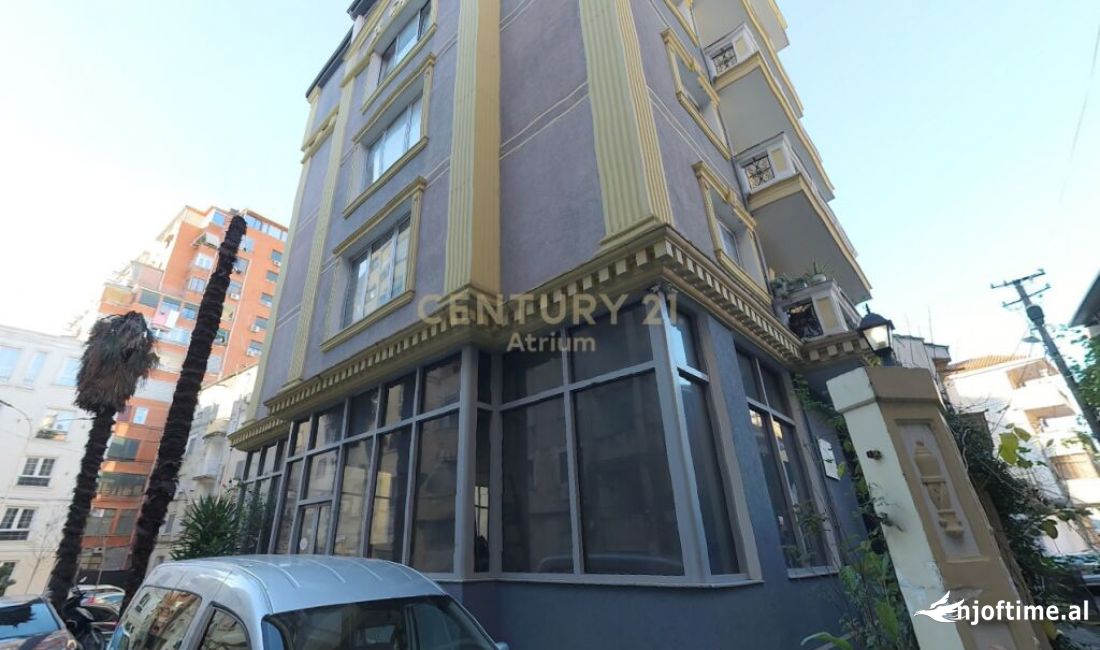 Godine 3 kateshe me qera Myslym Shyri jepet me qera 