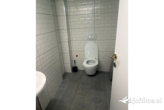 Hipoteka japim me qera zyre tek Kompleksi Quatrum