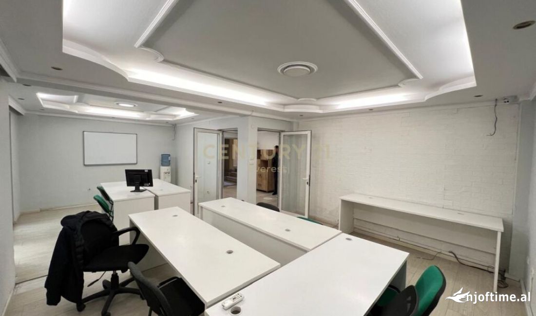 Ish Blloku jepet me qera zyre 