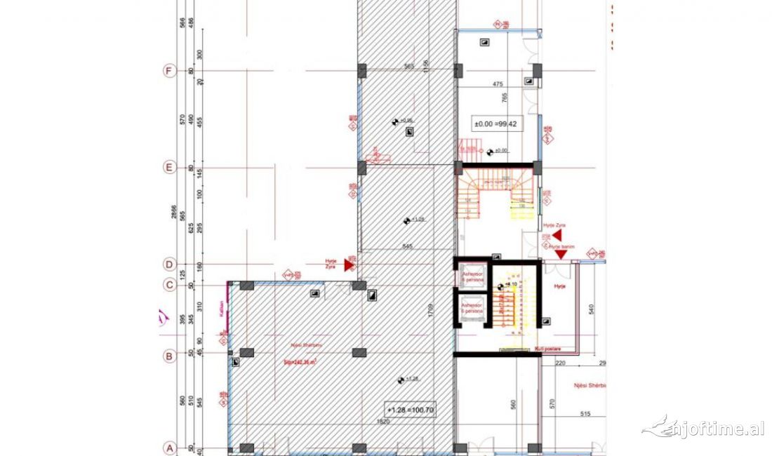 Ish Bllok jepet me qera dyqan 