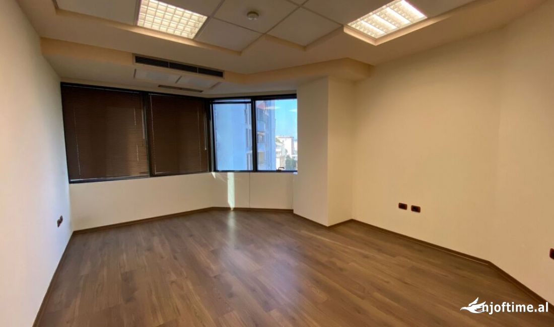 Kullat binjake jepet me qera ambient per zyra 