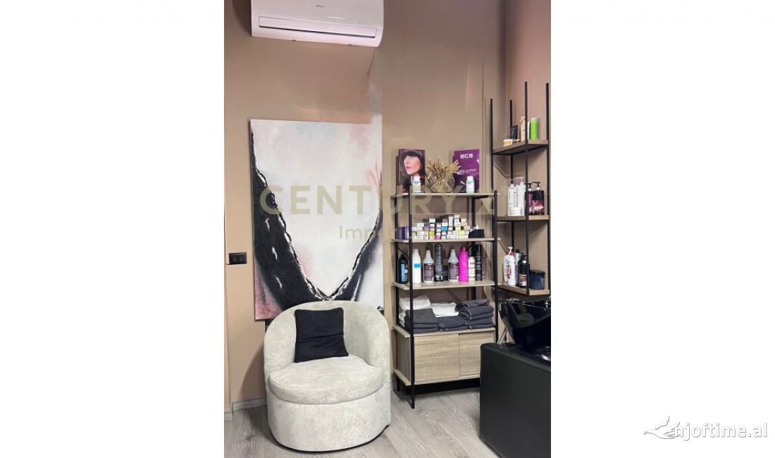 Prane Lion Park rruga e Elbasanit shitet  biznes parukeri - estetike