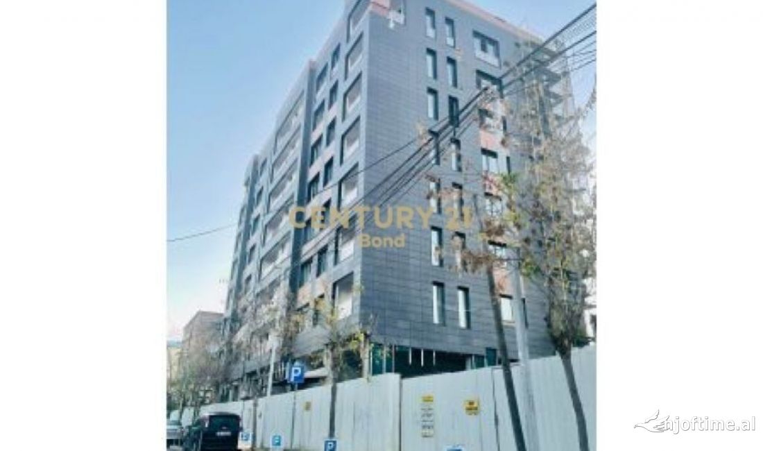 Poste Parkimi per Shitje,Pazari i Ri