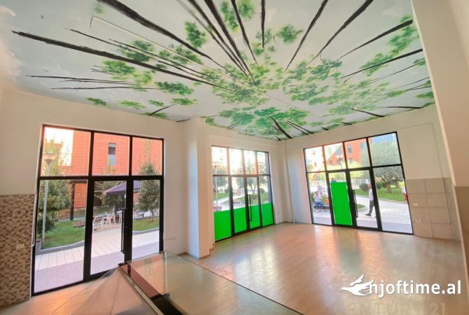 Japim me qira njesi komerciale tek kompleksi Green City ne Unazen e Re Astir
