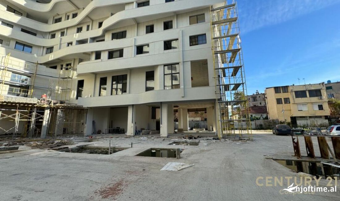 JAPIM ME QIRA AMBIENT KOMERCIALTEK VASIL SHANTO.