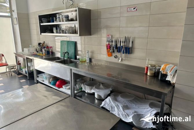 SHITET BIZNESI KATERING PERBALLE SPITALIT AMERIKAN 3