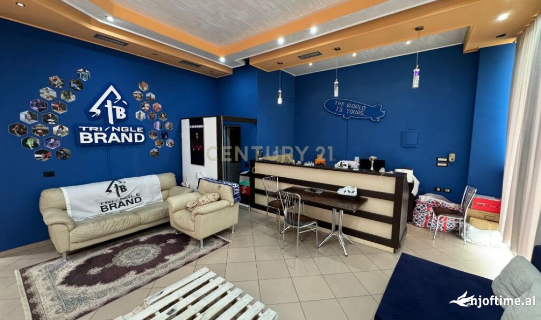 Dyqan per Qira prane Rruges Jordan Misja, Tirane