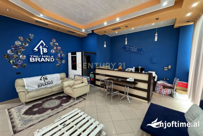 Ambiente Commerciale in Affitto 1+1 a Tirana - 600 Euro