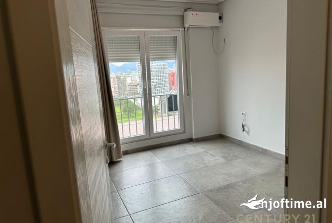 Tek Kompleksi Dinamo japim ambient zyrash me qira