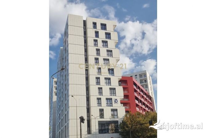 Ambiente Commerciale in Affitto 3+1 a Tirana - 550 Euro