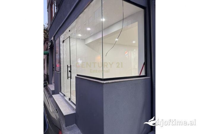 Dyqan per qera tek Stadiumi Dinamo