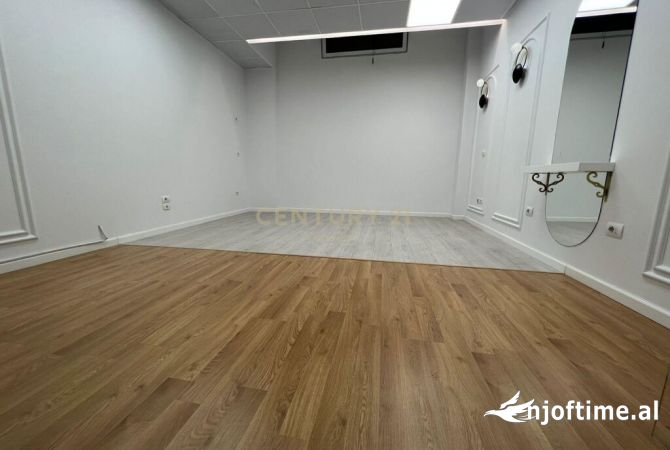 Business Property in Sale 1+1 in Tirana - 135,000 Euro