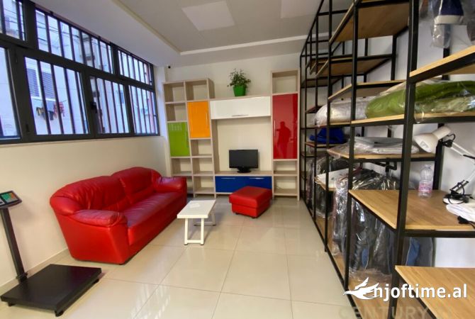 Prane Sheshit Willson japim me qira njesi komerciale