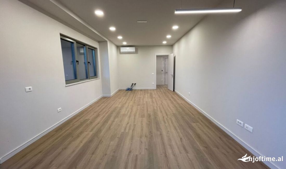 Zyra per qira tek Rezidenca Lion Park