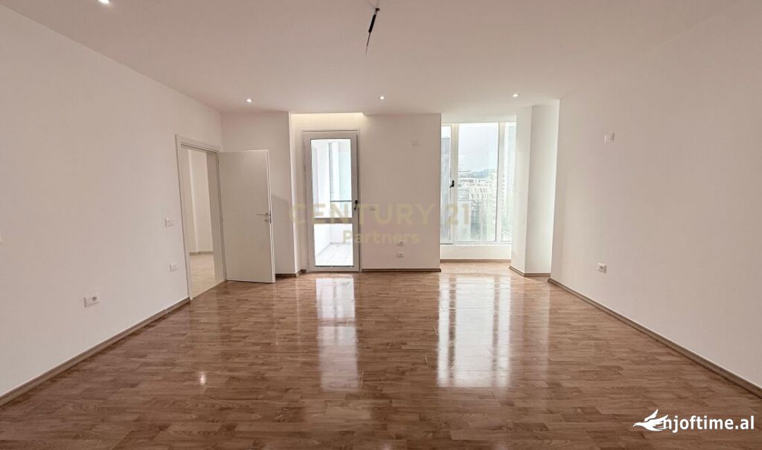 JEPET ME QERA AMBJENT PER ZYRA TEK RRUGA E ELBASANIT, 190 m2 PRANE AMBASADES AMERIKANE !!