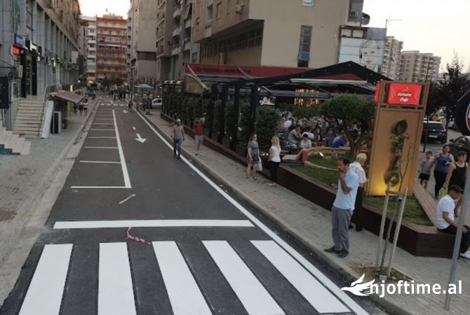 SHITET AMBIENT KOMERCIAL BAR KAFE NE ASTIR!