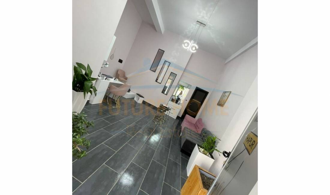 Shitet Ambient Biznesi , Unaza e Re