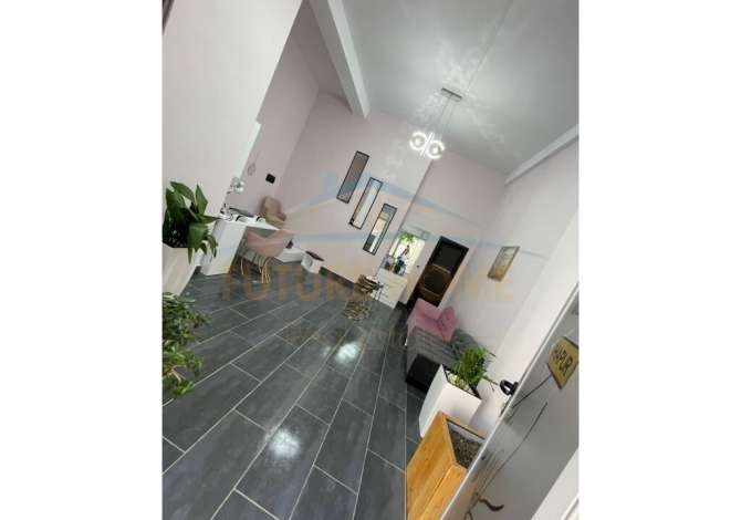 Business Property in Sale 1+1 in Tirana - 49,000 Euro