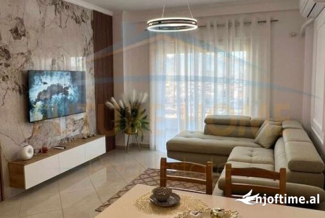 Apartament 2+1 per shitje, Unaza e Re