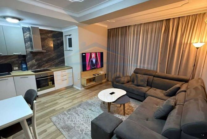 Shitet Apartament 2+1, Bllok