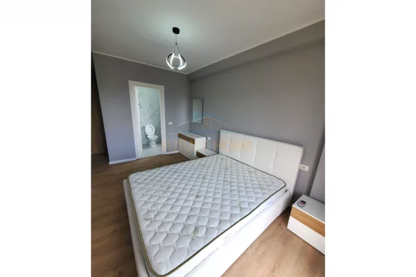 Shtepi me qera 2+1 ne Tirane - 500 Euro