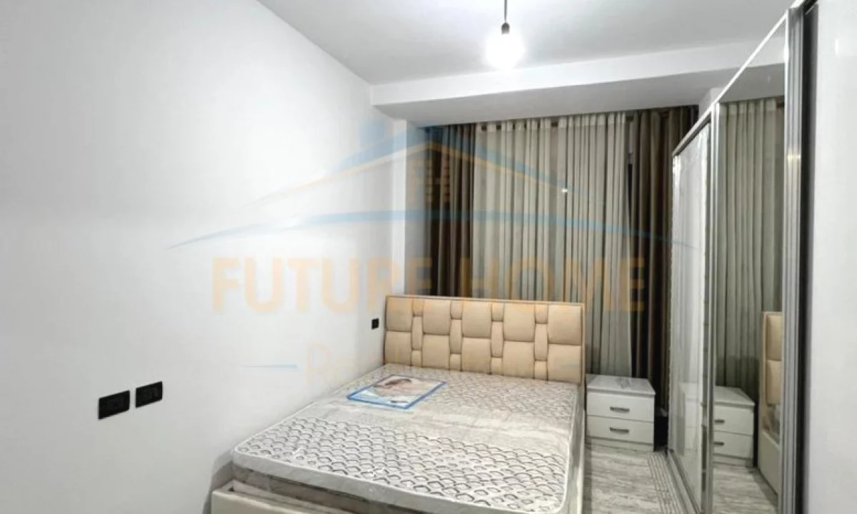 Shtepi me qera Apartament ne Tirane, 2+1, Mobilimi E mobiluar, Pagesa 500  Euro.