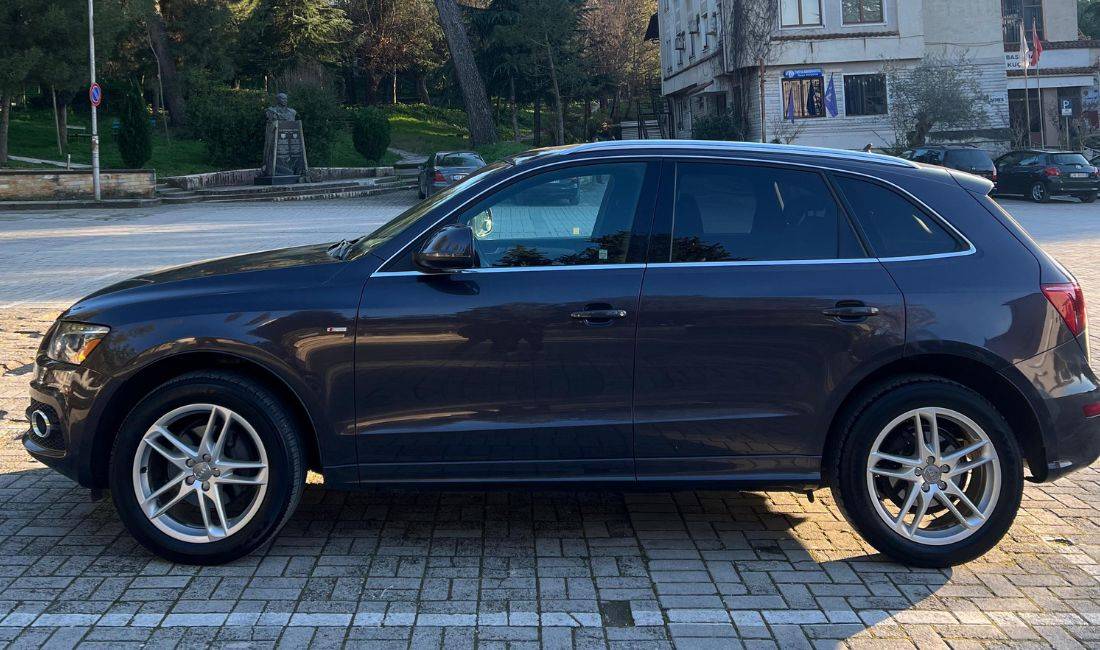 Makina me Qera Audi Q5 Per 55 Euro dita