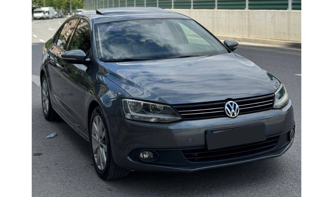 Makina me QeraVolkswagen 35 Euro dita,airoport rinas