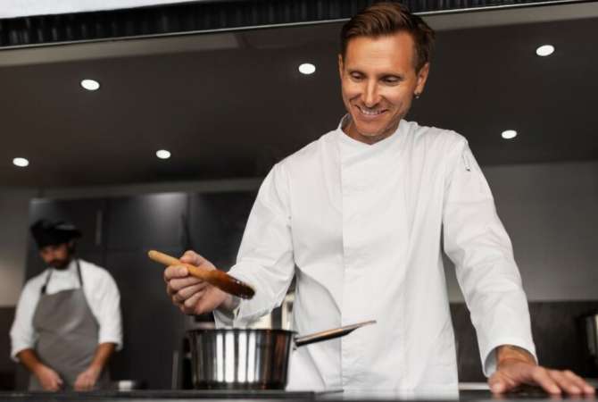 Job Offers for Kuzhinier/e,Ndihmes kuzhinier/e, Pjaralarese in Tirana