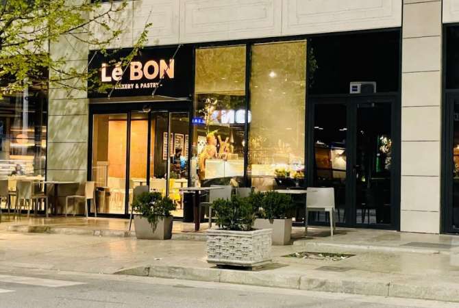 Job Offers for Dekorues tortash me marzipan,Ndihmes Pasticier,Barist,Vajza ne sherbim,Sanitare in Tirana