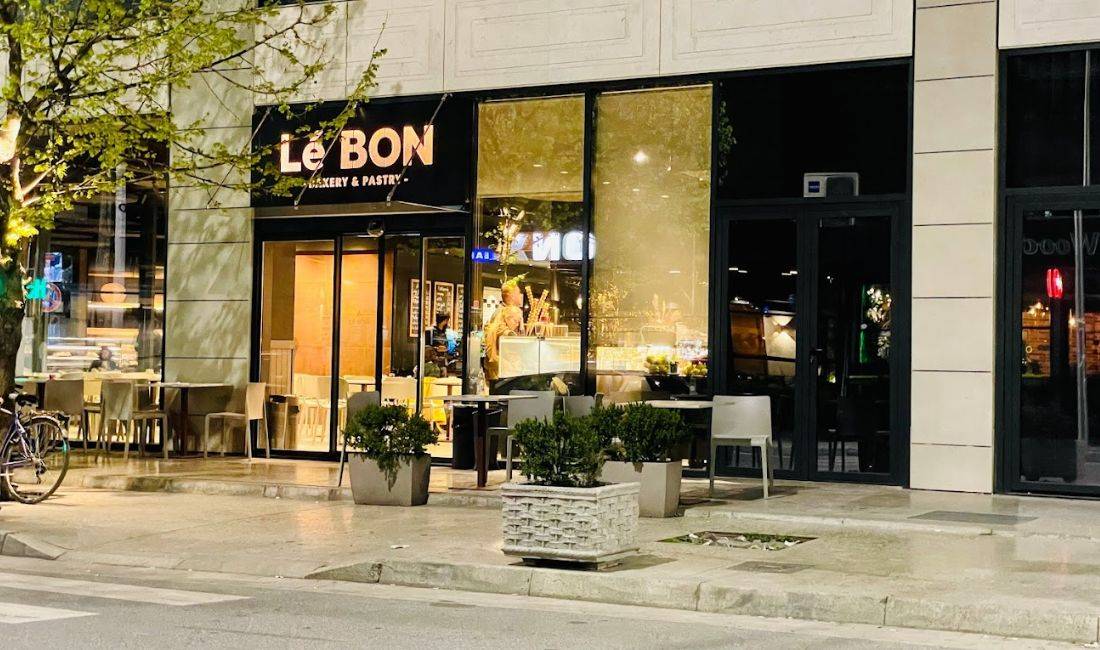 Job Offers in Tirana, Profession Dekorues tortash me marzipan,Ndihmes Pasticier,Barist,Vajza ne sherbim,Sanitare , Beginner/Little experience, Payment By Agreement.