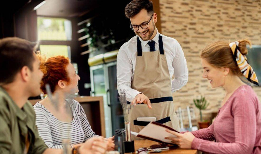 Job Offers in Tirana, Profession Kamarier/e me ose pa eksperience  , Beginner/Little experience, Payment By Agreement.